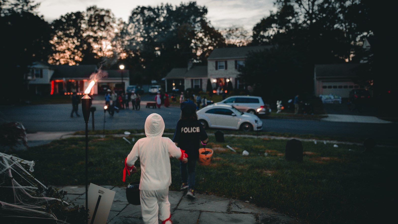 Croyez-vous que les festivités entourant l’Halloween devraient être maintenues? 