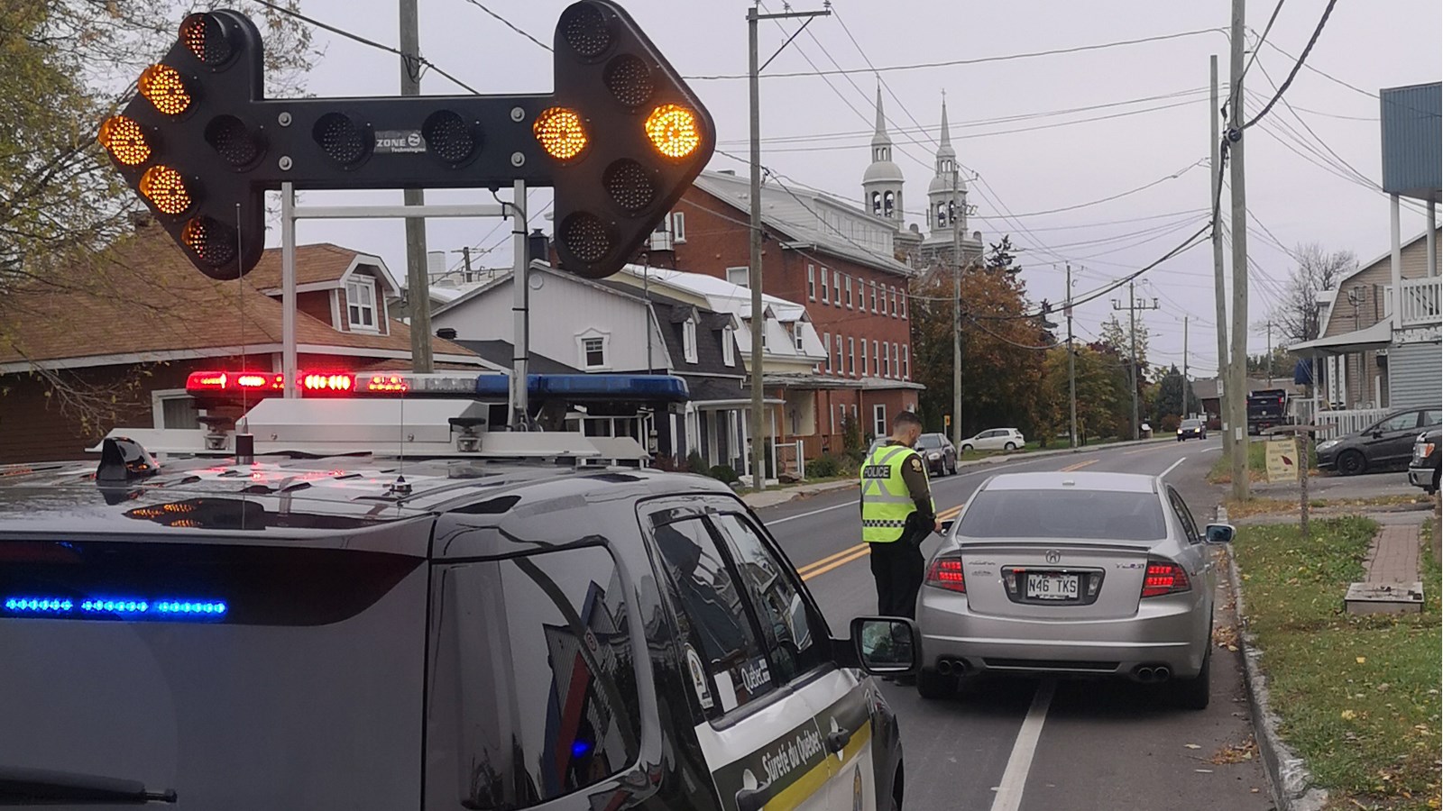 Plusieurs endroits et intersections ont été ciblés afin d’effectuer des contrôles notamment pour la vitesse, l’arrêt obligatoire, la ceinture de sécurité et le cellulaire au volant.
