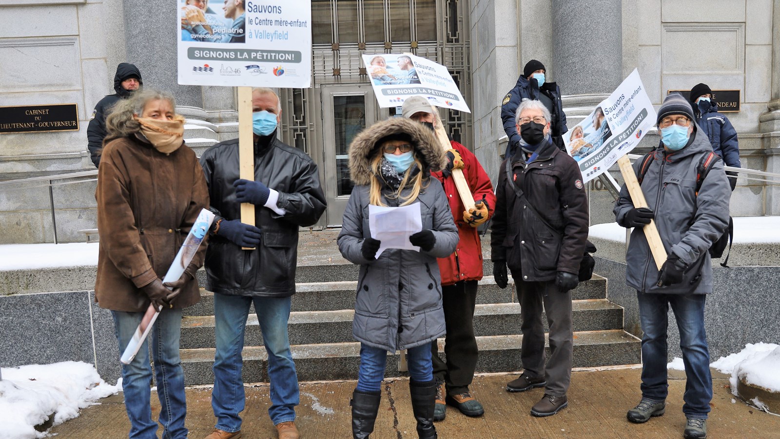 7000 signatures pour maintenir le Centre Mère-Enfant à Salaberry-de-Valleyfield