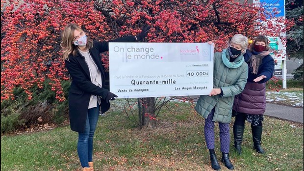 Les Anges masqués remettent 40 000$ à la Fondation de l'Hôpital du Suroît