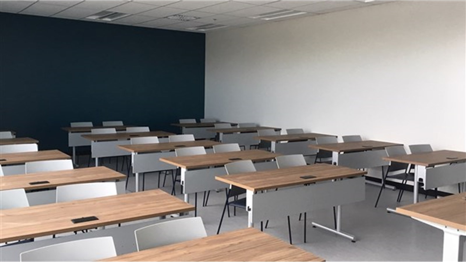 À terme, ce campus permettra d'offrir des programmes dans différents domaines en lien avec les besoins du milieu, notamment en administration, en éducation, en environnement et en sciences sociales