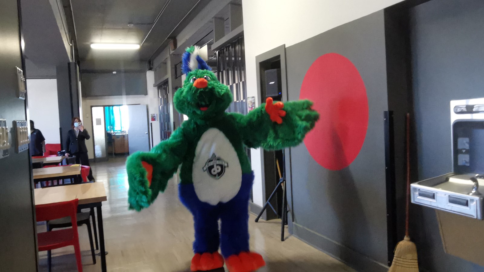 Une nouvelle mascotte pour les Voltigeurs