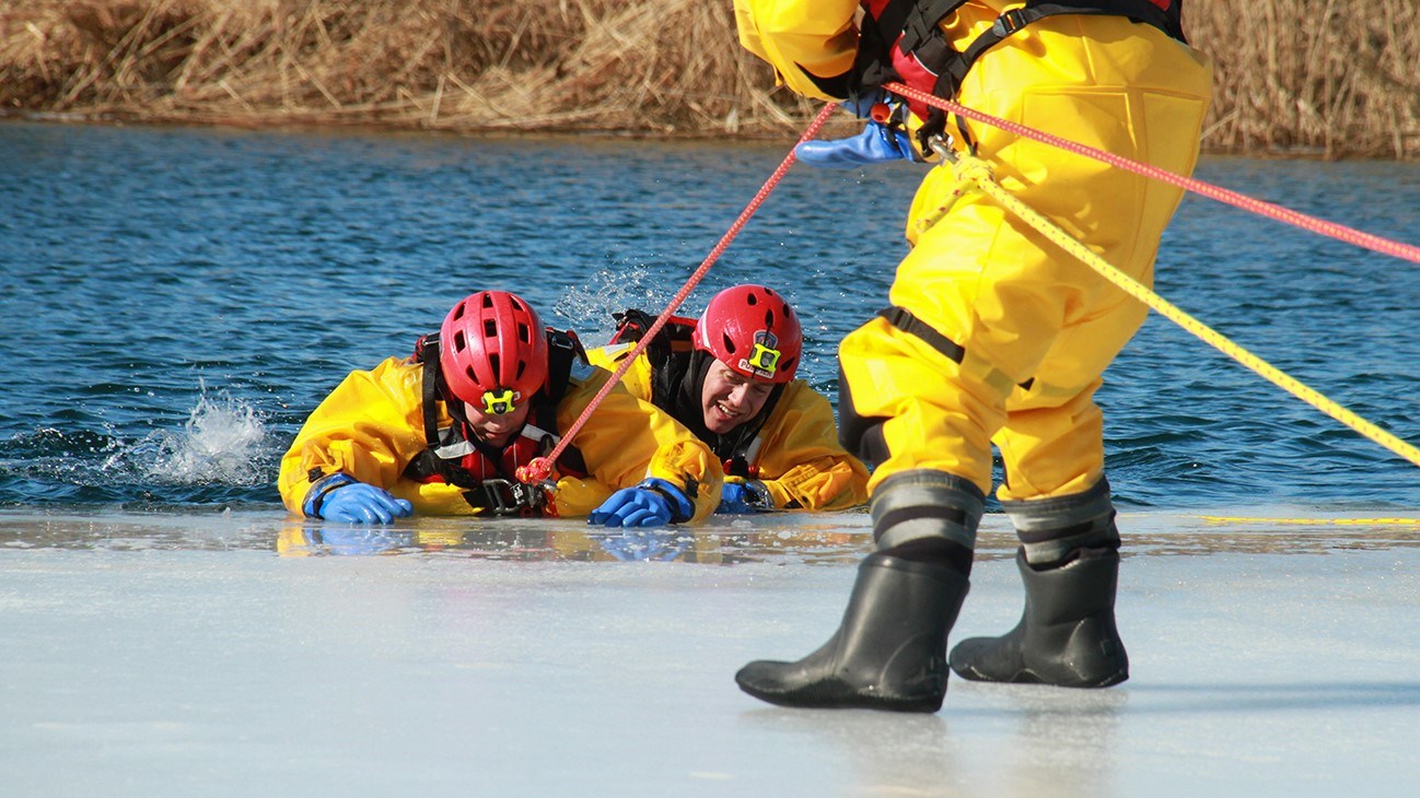 Les pompiers de Coteau-du-Lac se jettent à l'eau