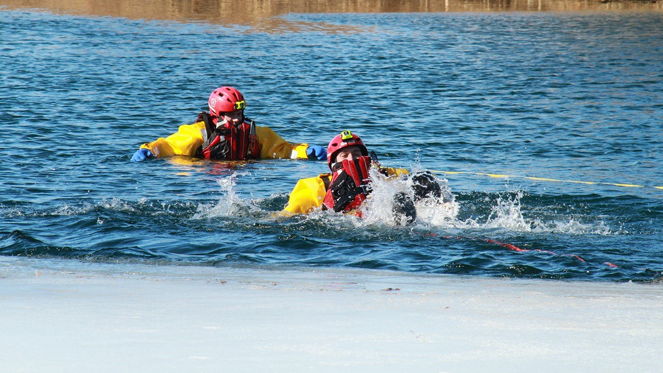 Les pompiers de Coteau-du-Lac se jettent à l'eau