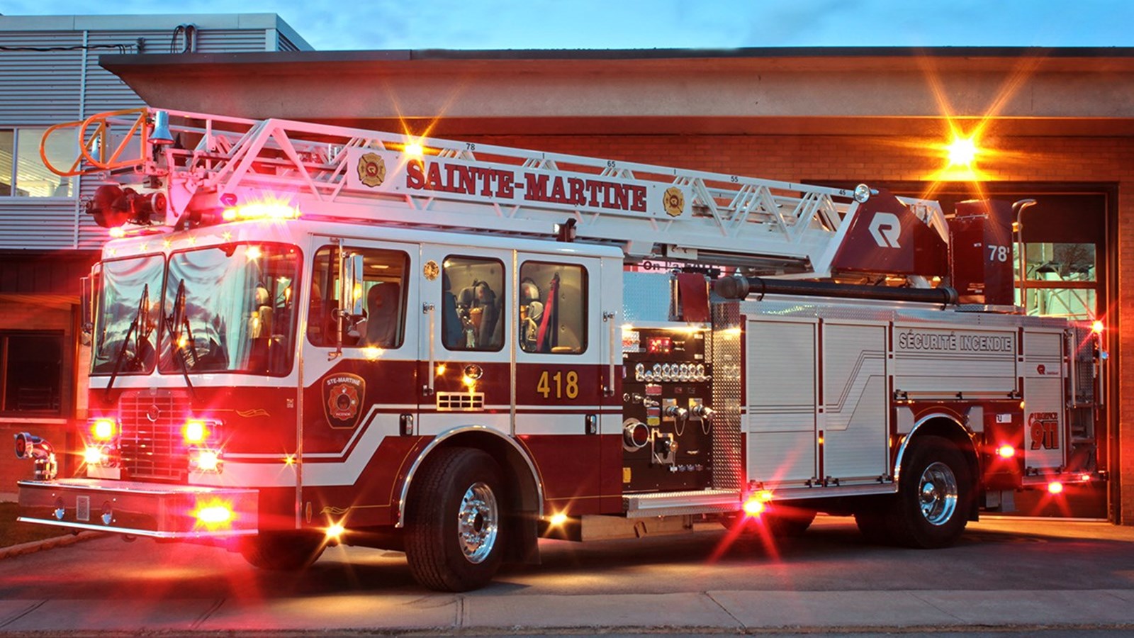 10 ex-pompiers de Sainte-Martine envoient une mise en demeure à la mairesse