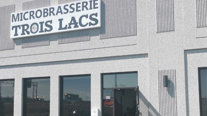 La Microbrassserie Trois Lacs remet 750$ à la Fondation de l'Hôpital de Vaudreuil-Soulanges 