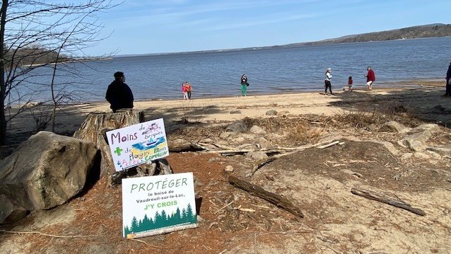 Des citoyens se rassemblent pour la sauvegarde de Sandy Beach