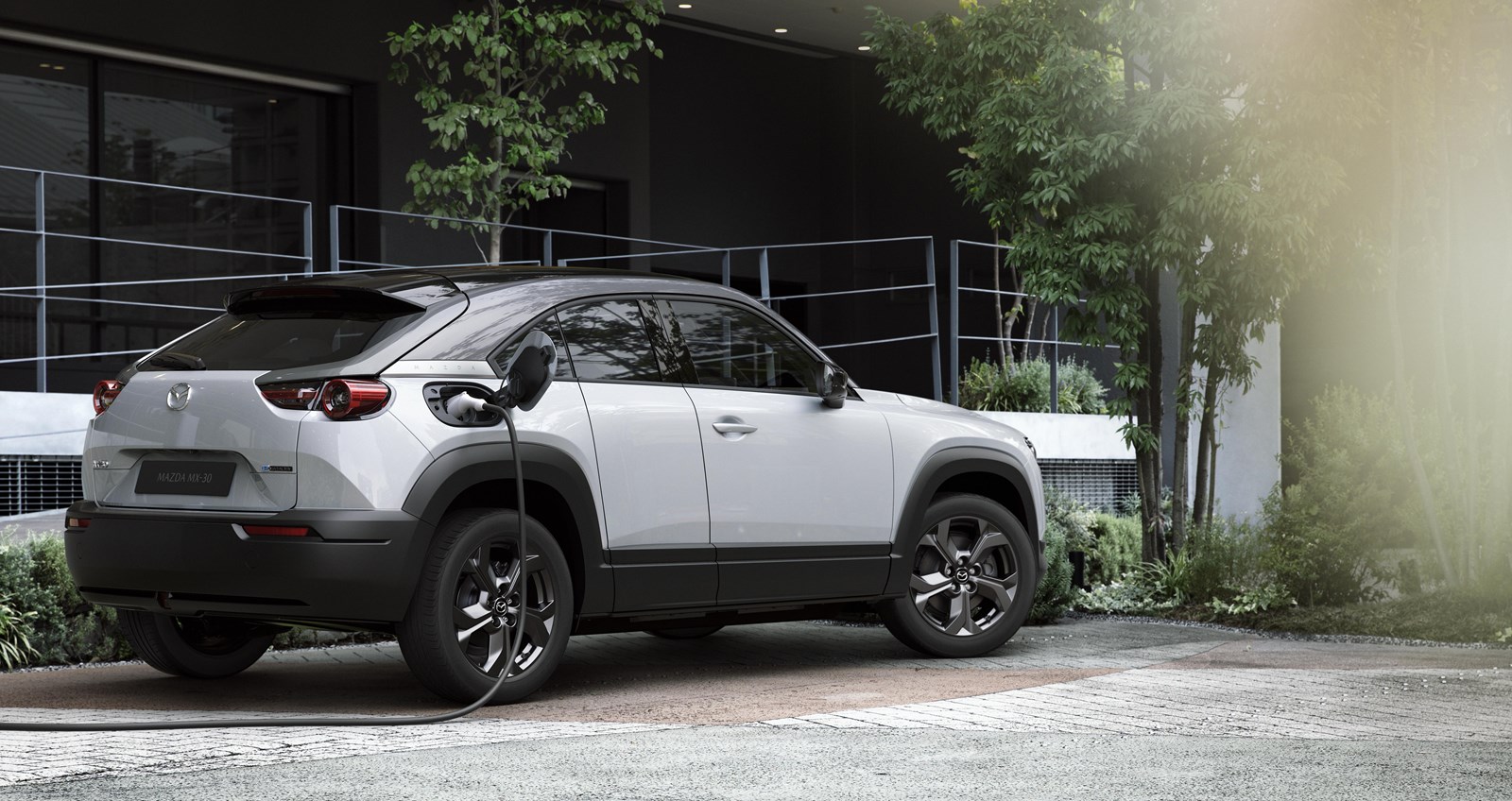 MX-30 : Un premier véhicule Mazda électrique disponible cet automne