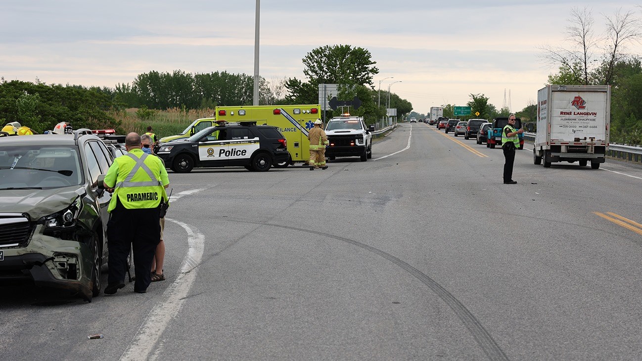 Collision sur la route 338 à Les Cèdres