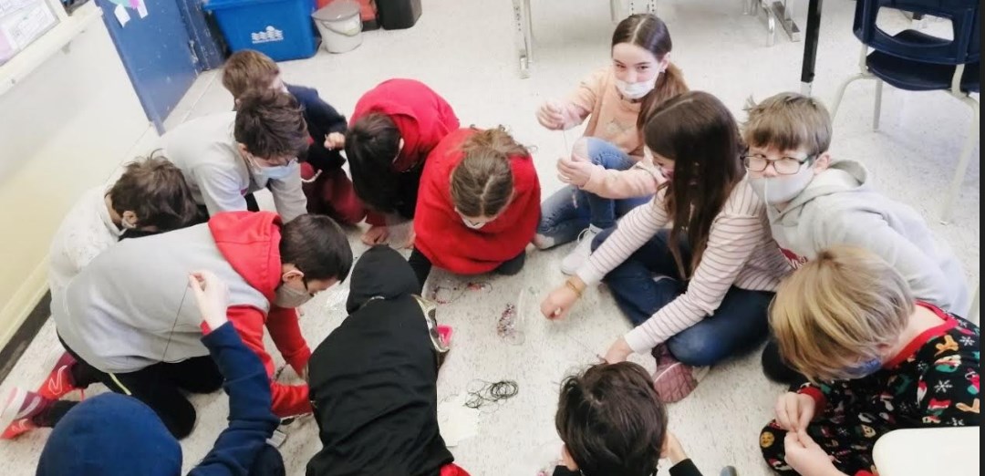 Un prix Vox populi pour le conseil d'élèves de l'école alternative La Traversée