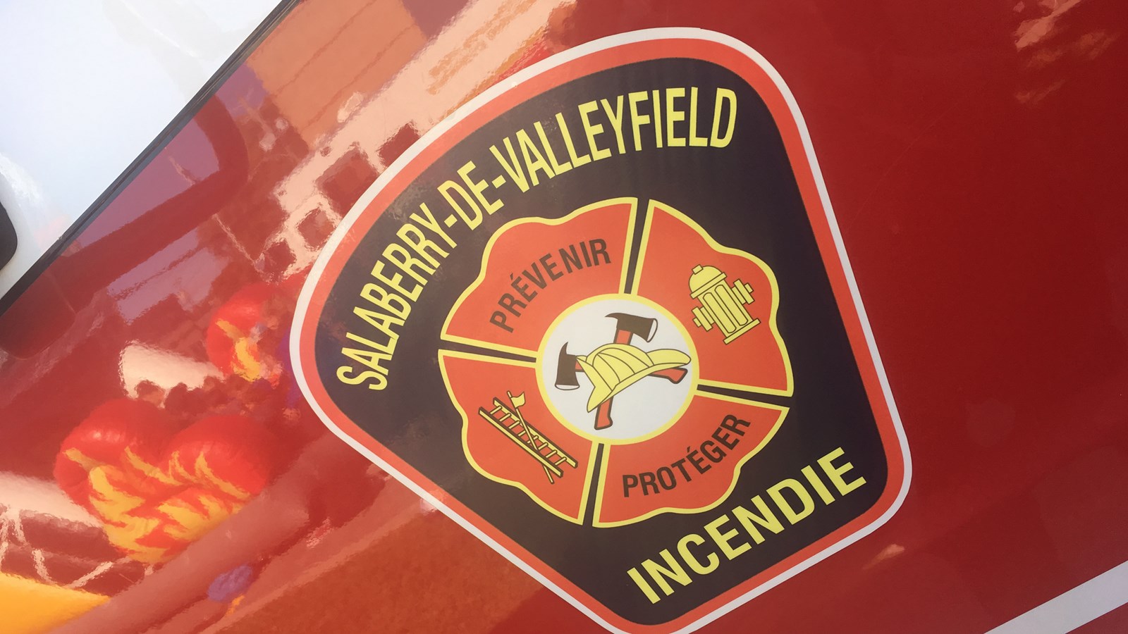Un incendie a nécessité des évacuations hier soir à Salaberry-de-Valleyfield 