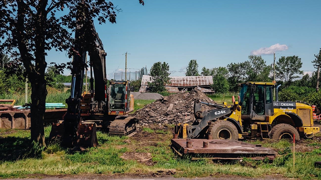 Chantier de construction sur la rue Principale à la hauteur de la 45e avenue à Saint-Zotique.