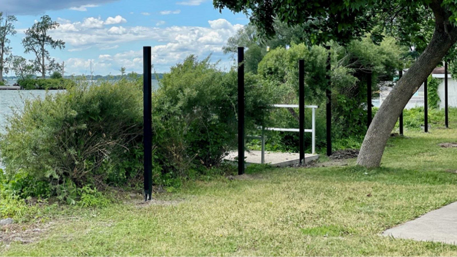 Parc des Hirondelles: une clôture installée à la suite de débordements