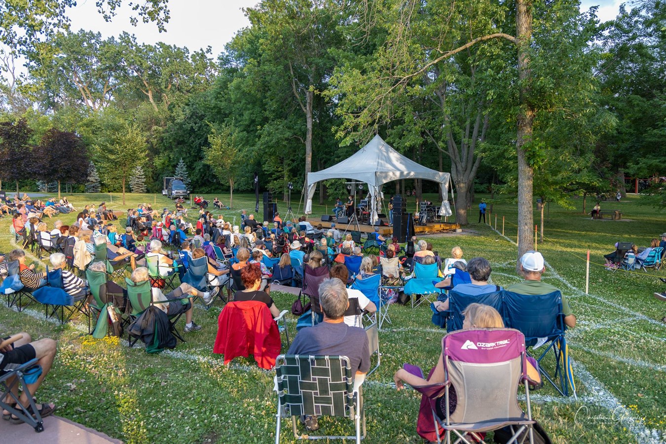 Un premier concert rassembleur pour la série les Rythmes d'été