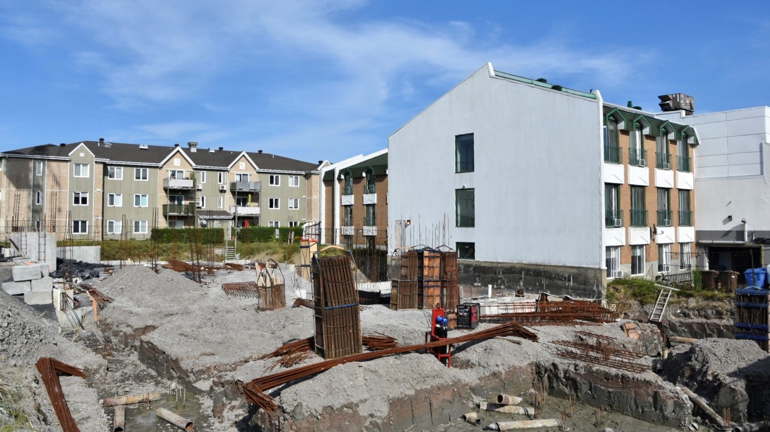 Les travaux d’agrandissement reprennent finalement au Manoir Harwood