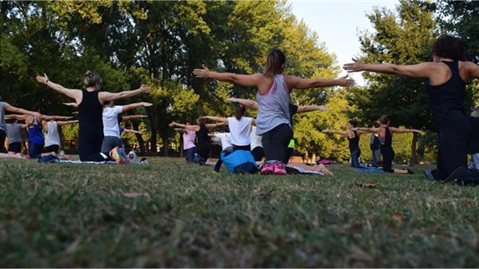 Pincourt prolonge ses cours extérieurs de yoga et de Forme et tonus 