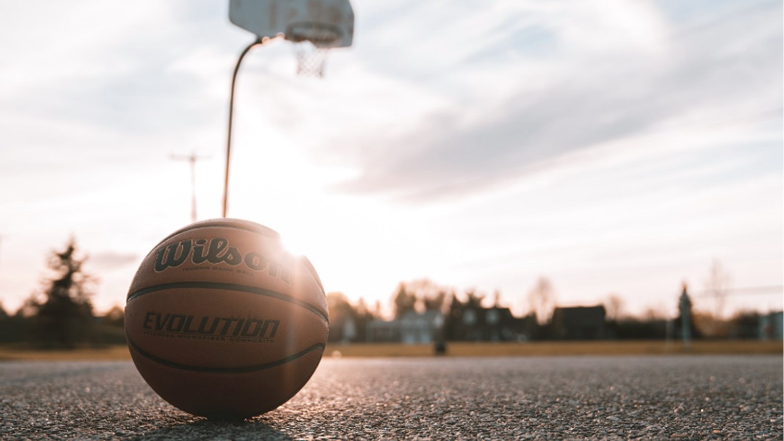 Ateliers gratuits pour les 8-14 ans amateurs de basket à Rigaud 