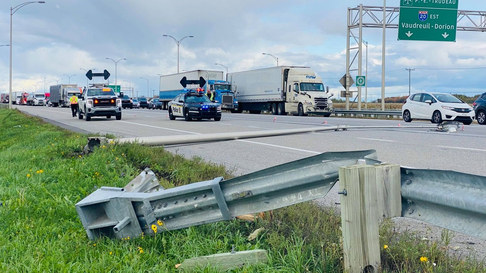 Heure de pointe pénible sur l'autoroute 20 à Les Cèdres 