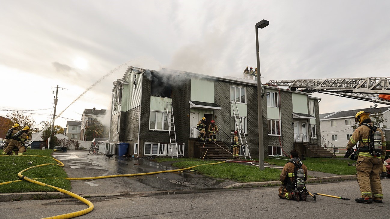 Un incendie cause d’importants dommages à un quadruplex à Vaudreuil-Dorion