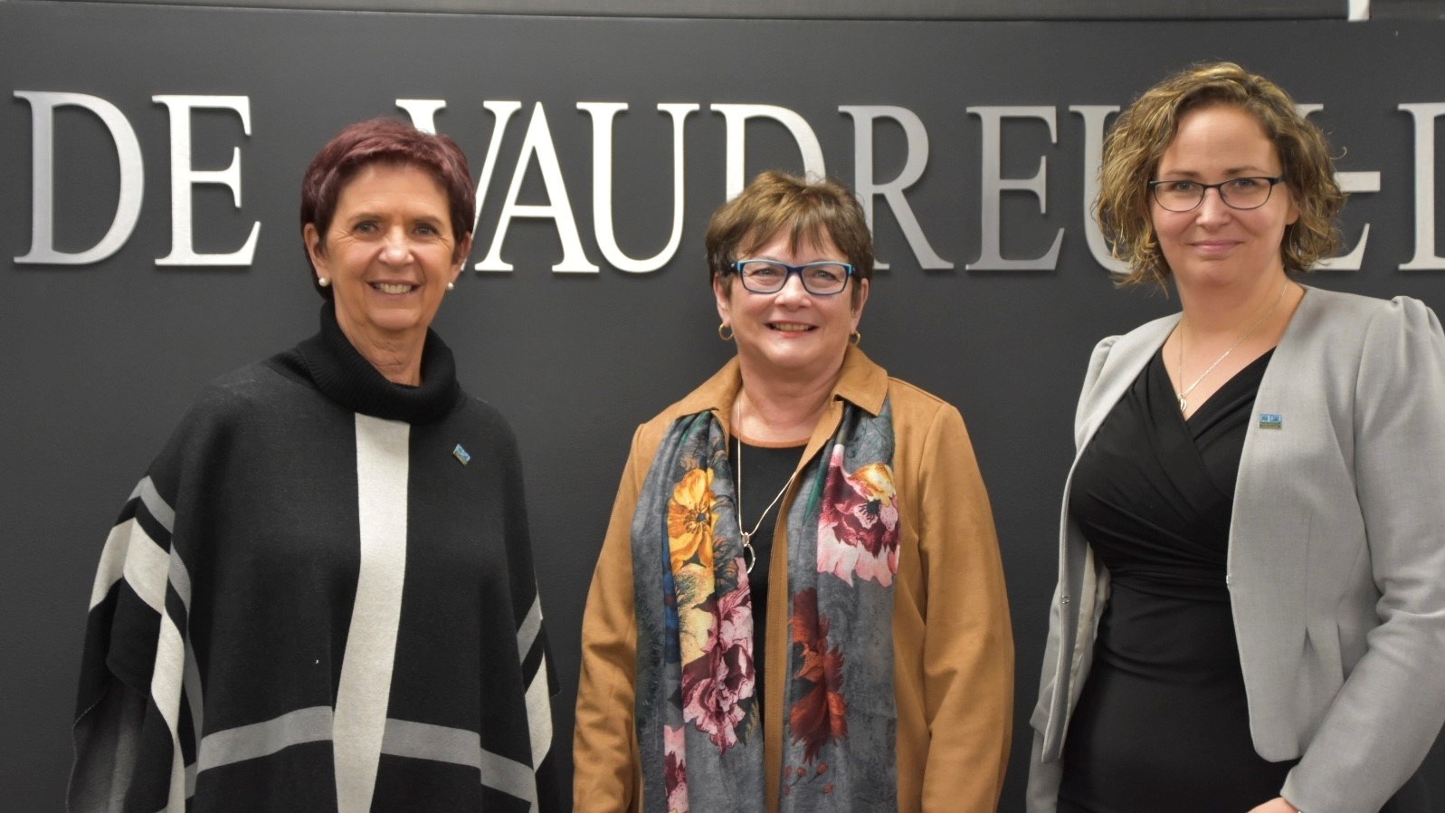 Diane Morin, conseillère au district 5, Céline Chartier, conseillère sortante du district 4 et Karine Lechasseur, nouvelle conseillère au district 4.