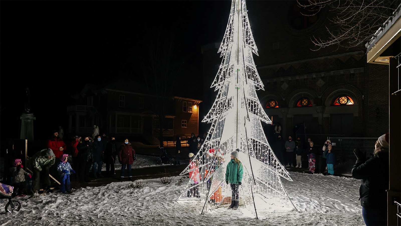 Retour sur l'illumination du Sapin de Saint-Clet ce samedi soir 