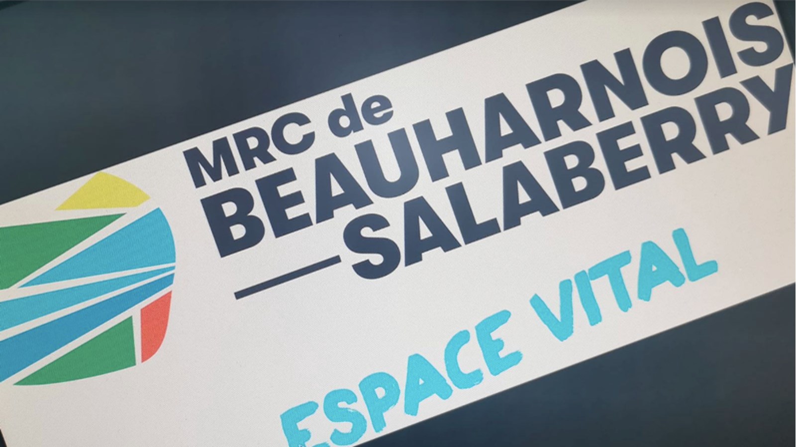 Aide financière de 73 000$ pour la campagne Pas de cell au volant 