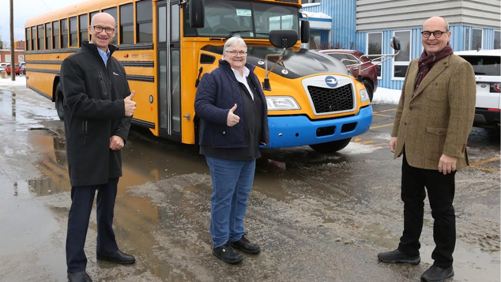 Électrification des transports: aide financière de plus de 3 M$ pour Autobus Venise ltée 