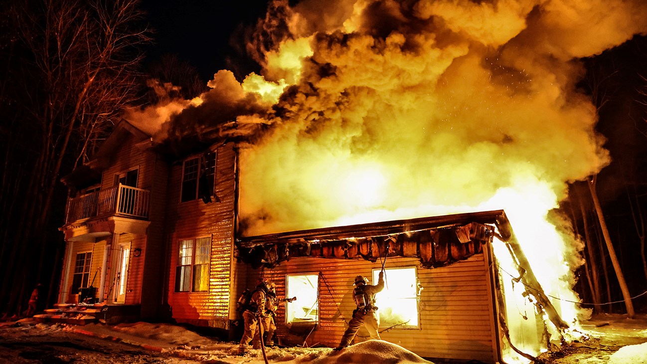 Plus d'une quarantaine de pompiers ont combattu les flammes à Saint-Lazare cette nuit