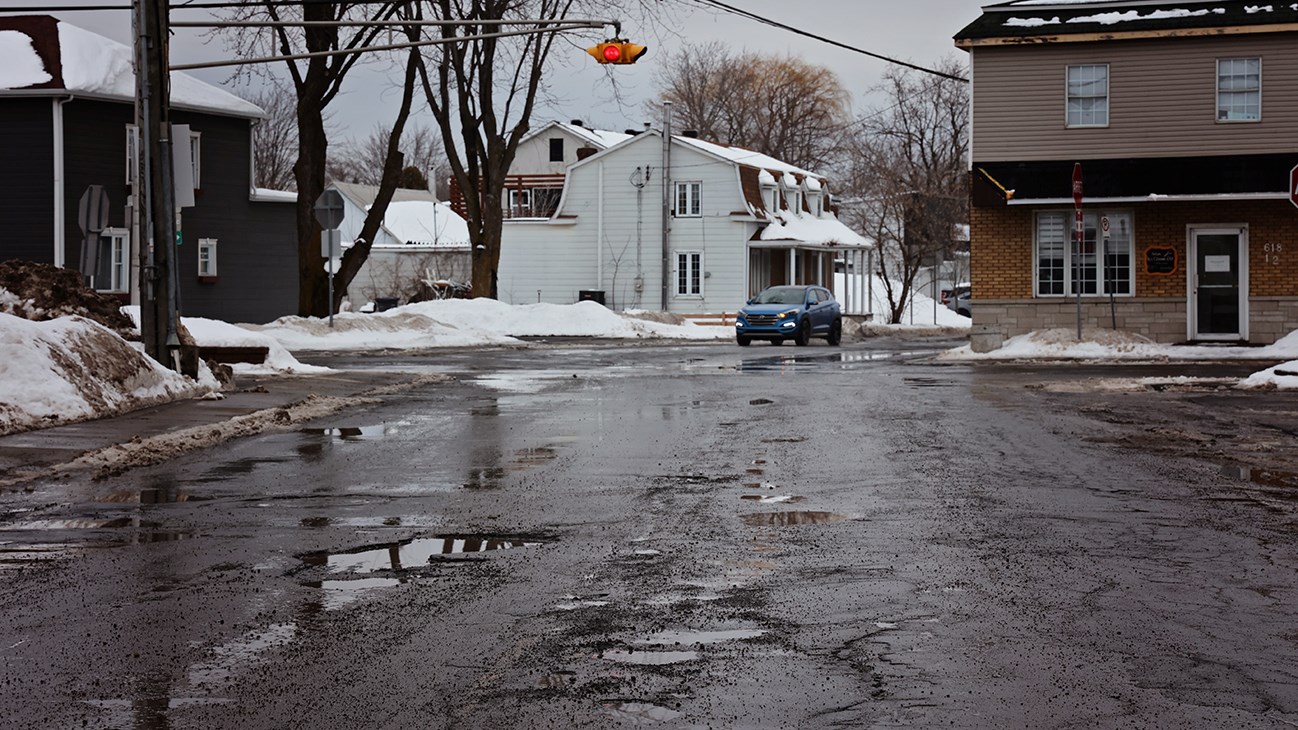 Intersection des routes 201 et 340 à Saint-Clet.