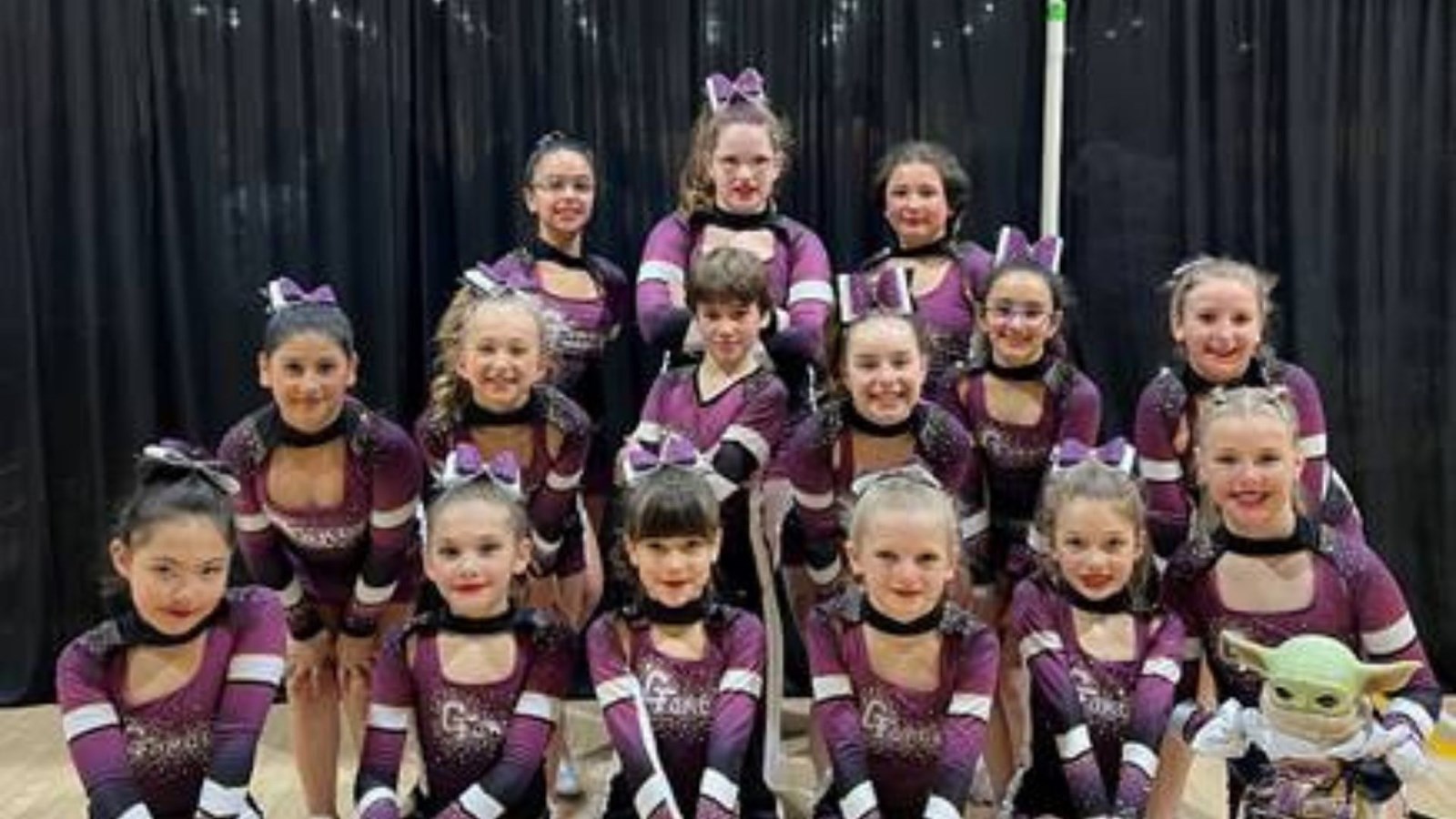 Les athlètes de la famille G-Force Cheerleading se sont surpassées