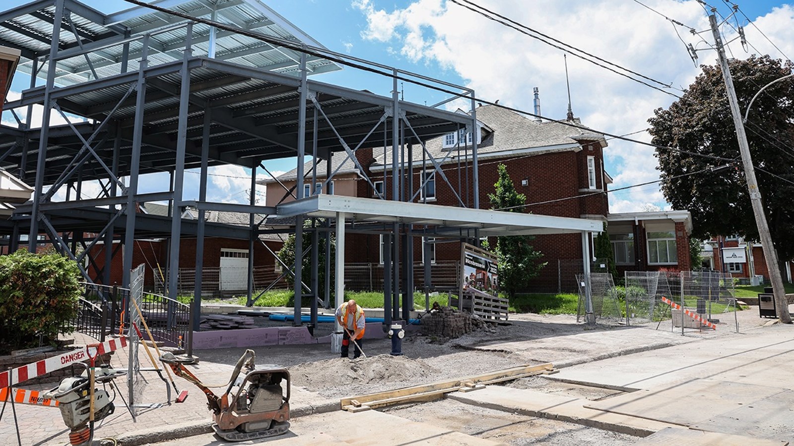 Les travaux de construction de la nouvelle microbrasserie vont bon train