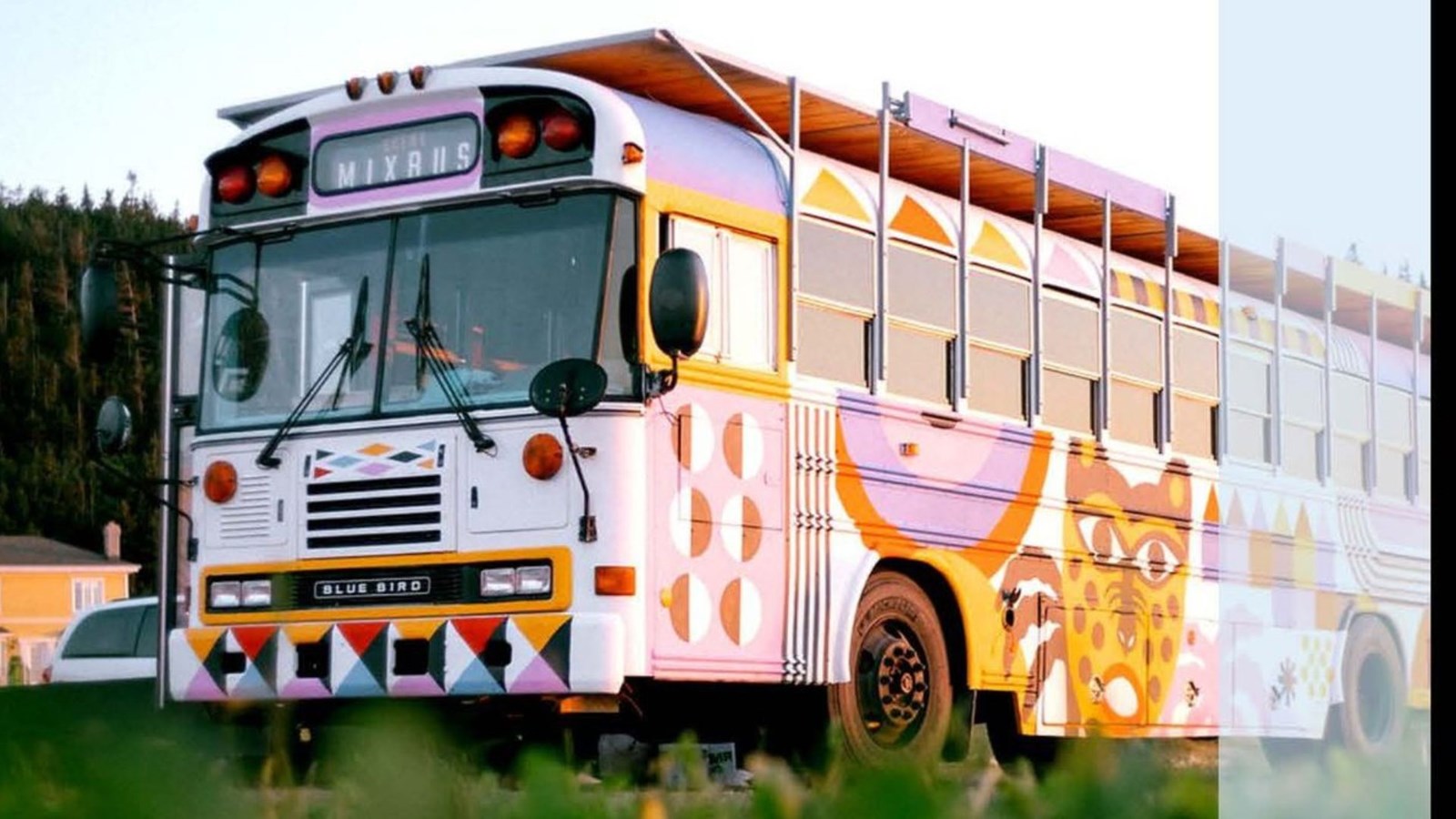 Le Mixbus s'arrête dans les 4 villes de l'île pour souligner le 350e de l'île Perrot