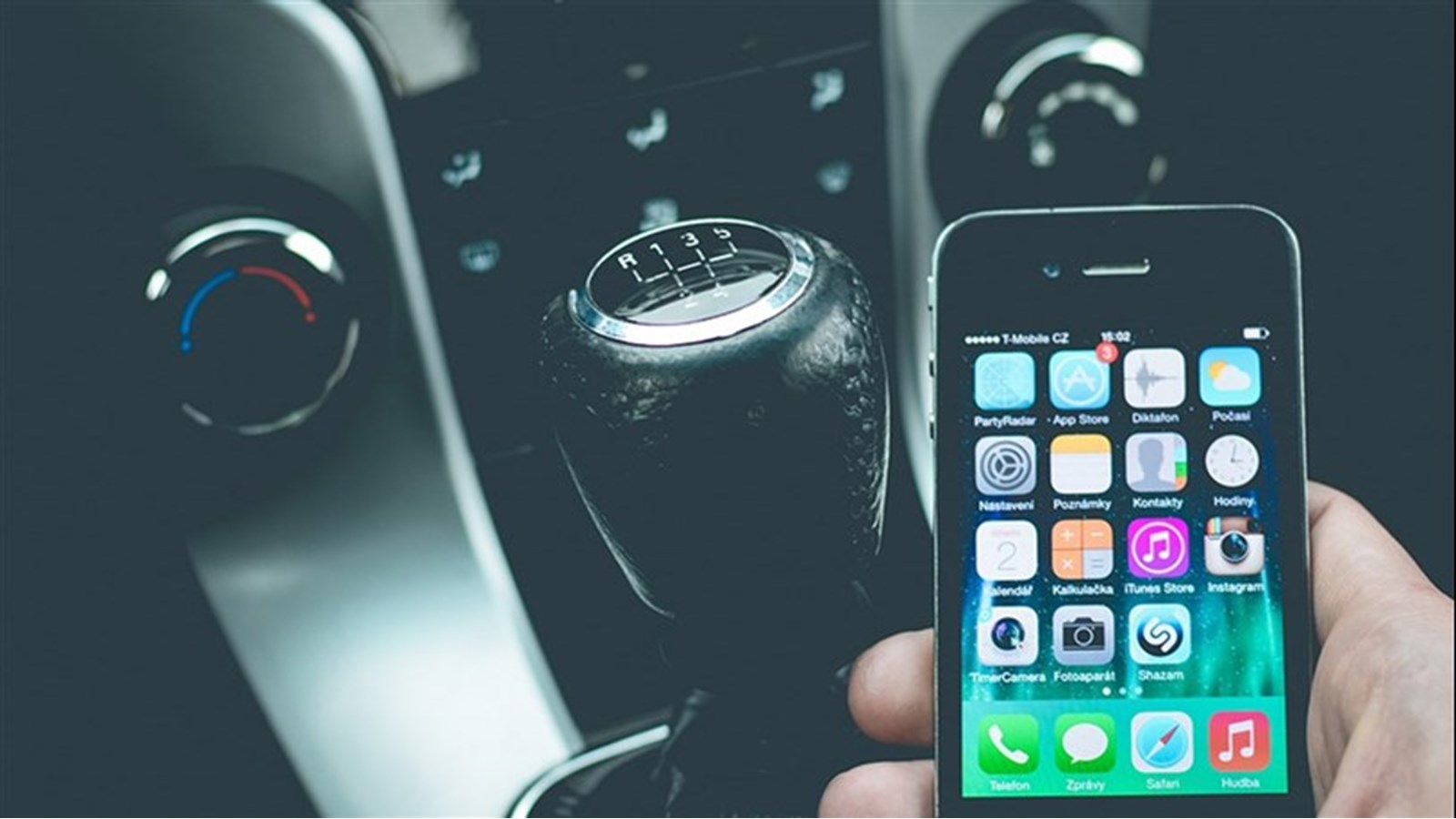 La campagne « Pas de cell au volant, c’est gagnant ! » déployée à nouveau cet été 
