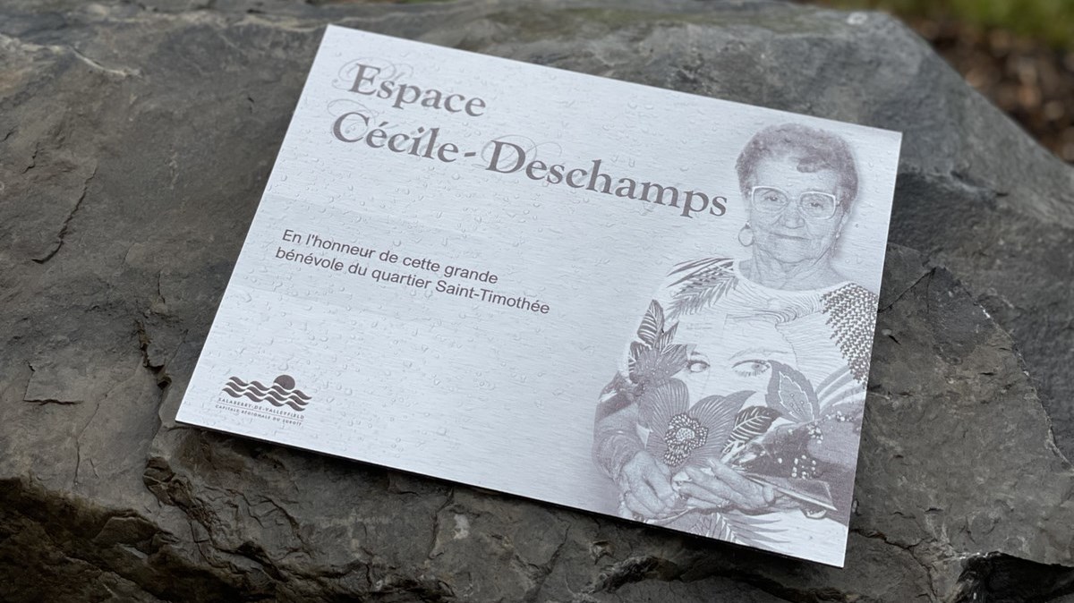Dévoilement d’une plaque commémorative à la mémoire de Cécile-Deschamps