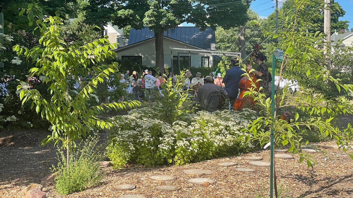 Terrasse-Vaudreuil écrit la première page d’histoire de son jardin fruitier
