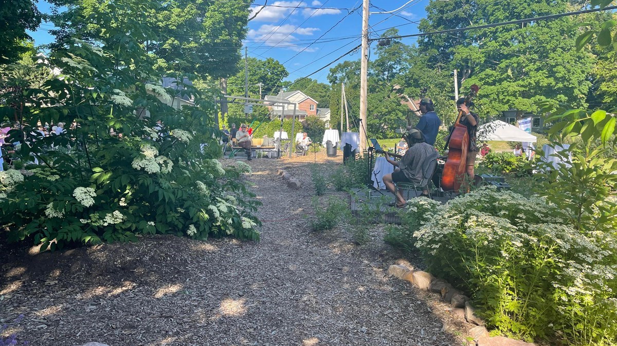 Terrasse-Vaudreuil écrit la première page d’histoire de son jardin fruitier