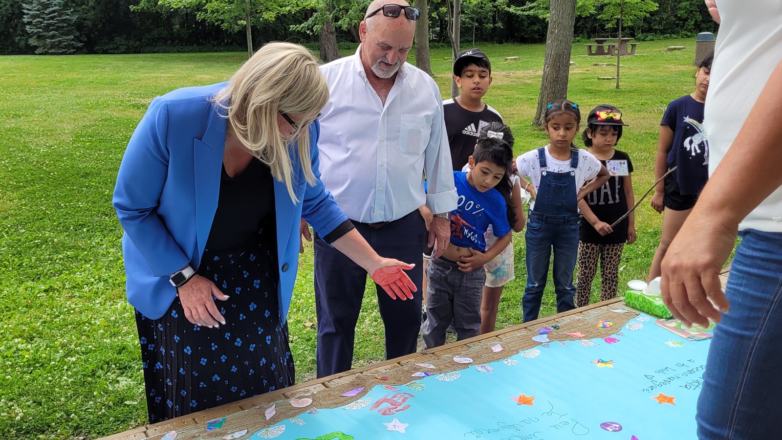 Quand l’expression «Ça prend un village pour élever un enfant », prend tout son sens