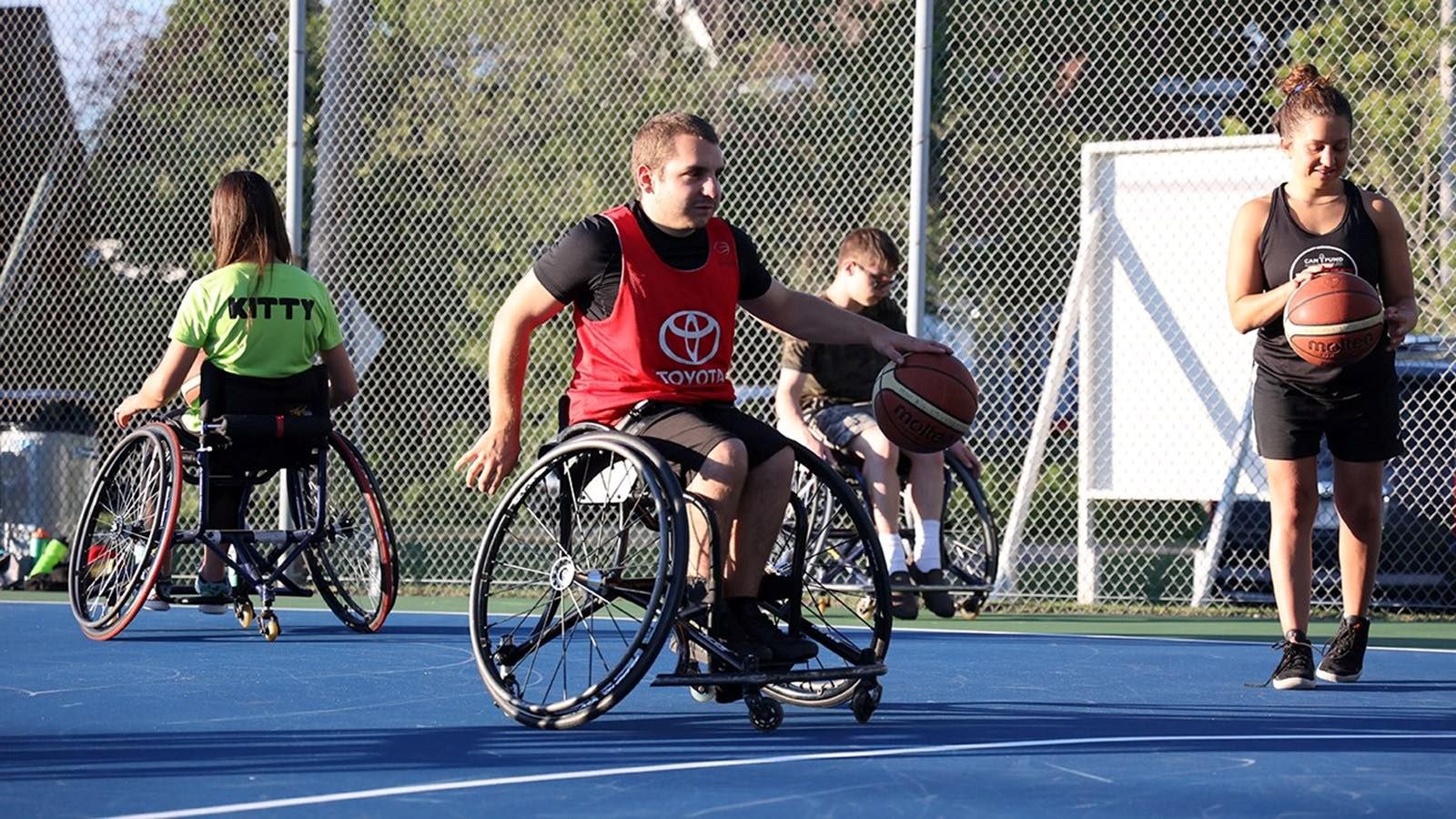 Initiation au Basketball en fauteuil roulant à Saint-Zotique