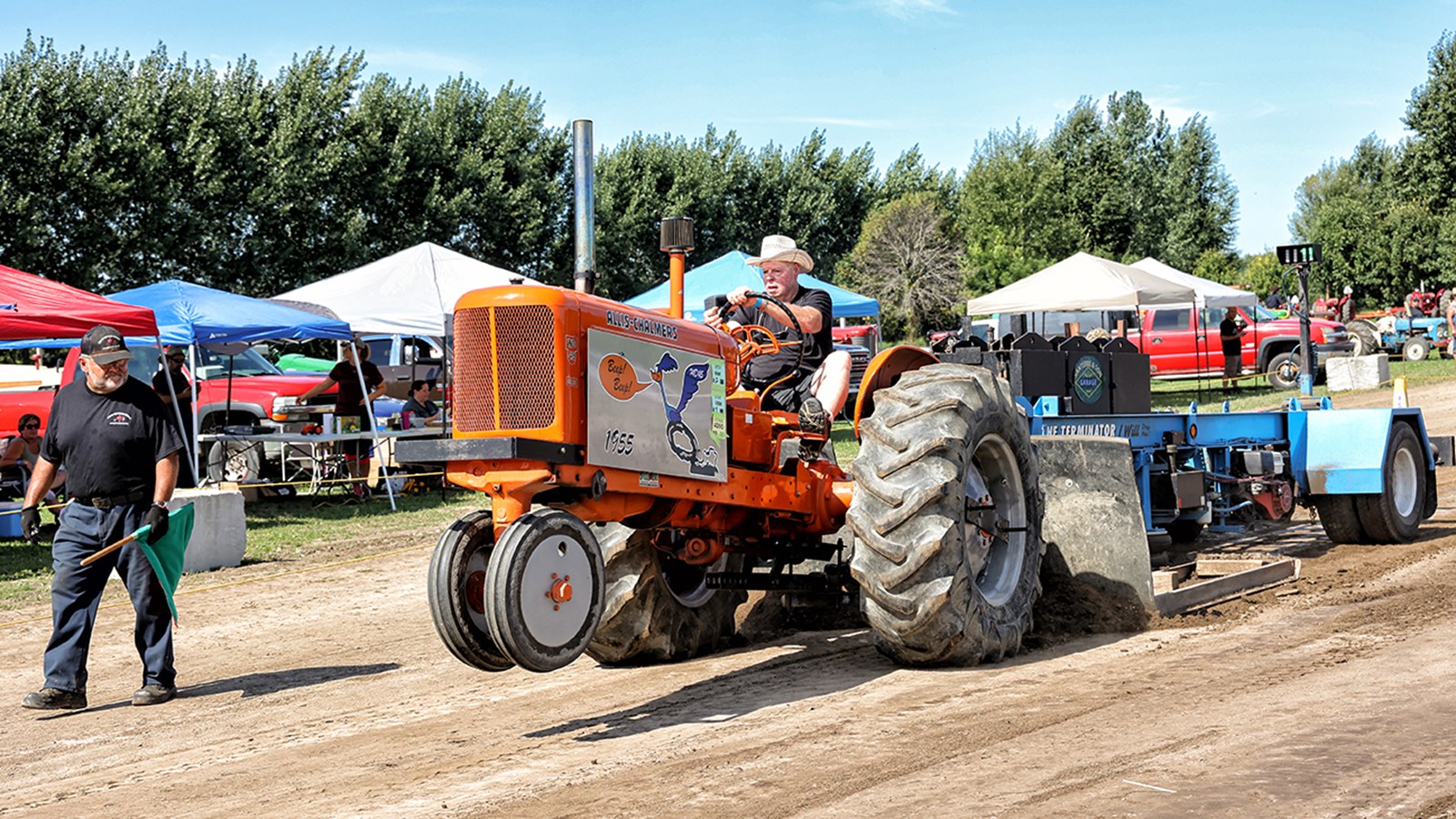 Robert Ethier de Joliette sur son Allis-Chalmers 1955 a pris part à la compétition tenue ce week-end