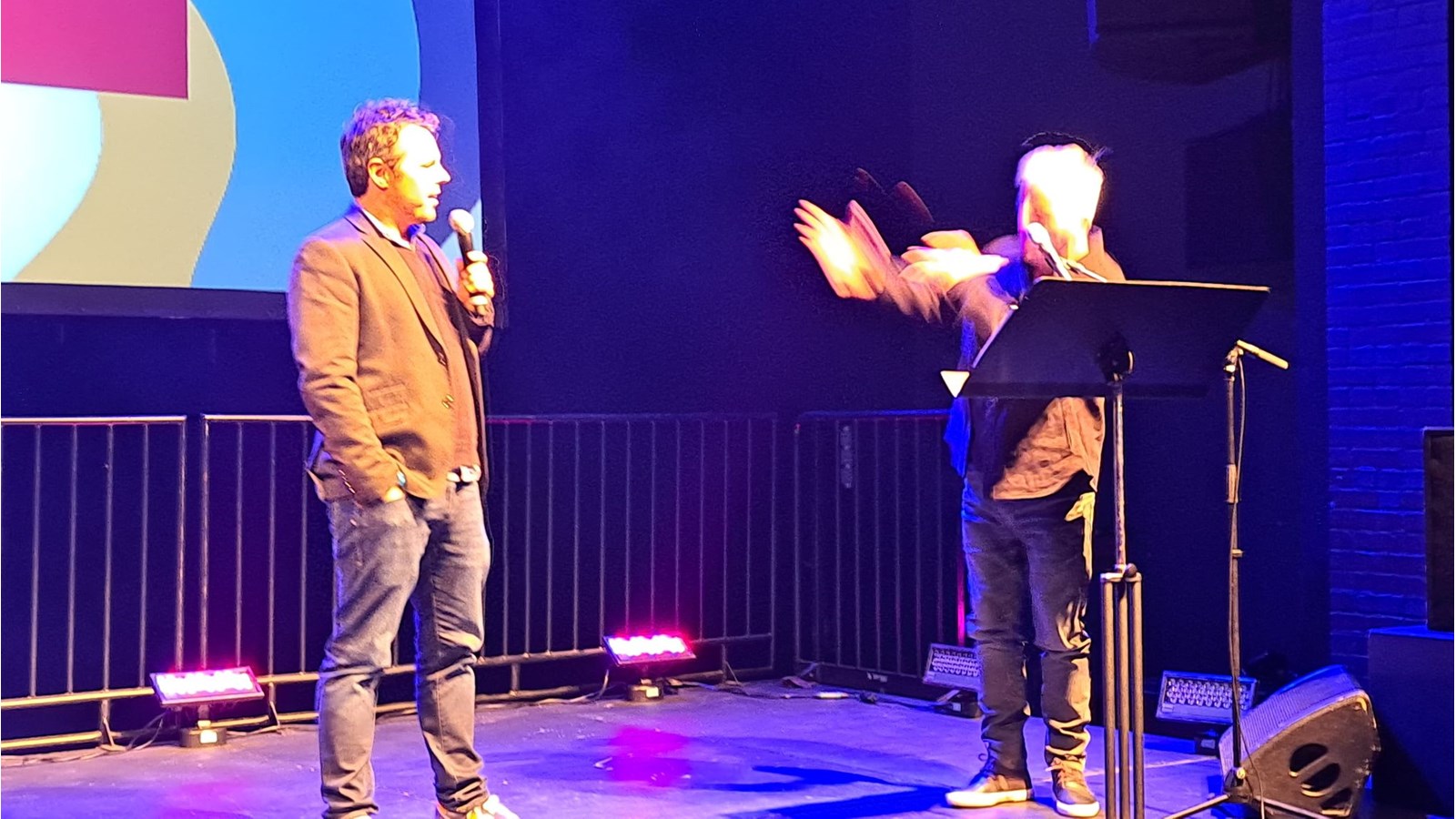 Emmanuel Reichenbach qui a signé l’adaptation du long-métrage La Grande Séduction en pièce de théâtre qui sera présentée sur place en janvier 2023