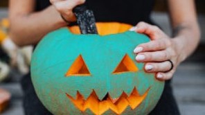 Des citrouilles turquoises pour un Halloween pour tous