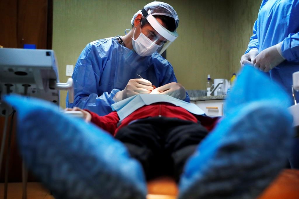 Le projet de loi sur les soins dentaires adopté à Ottawa