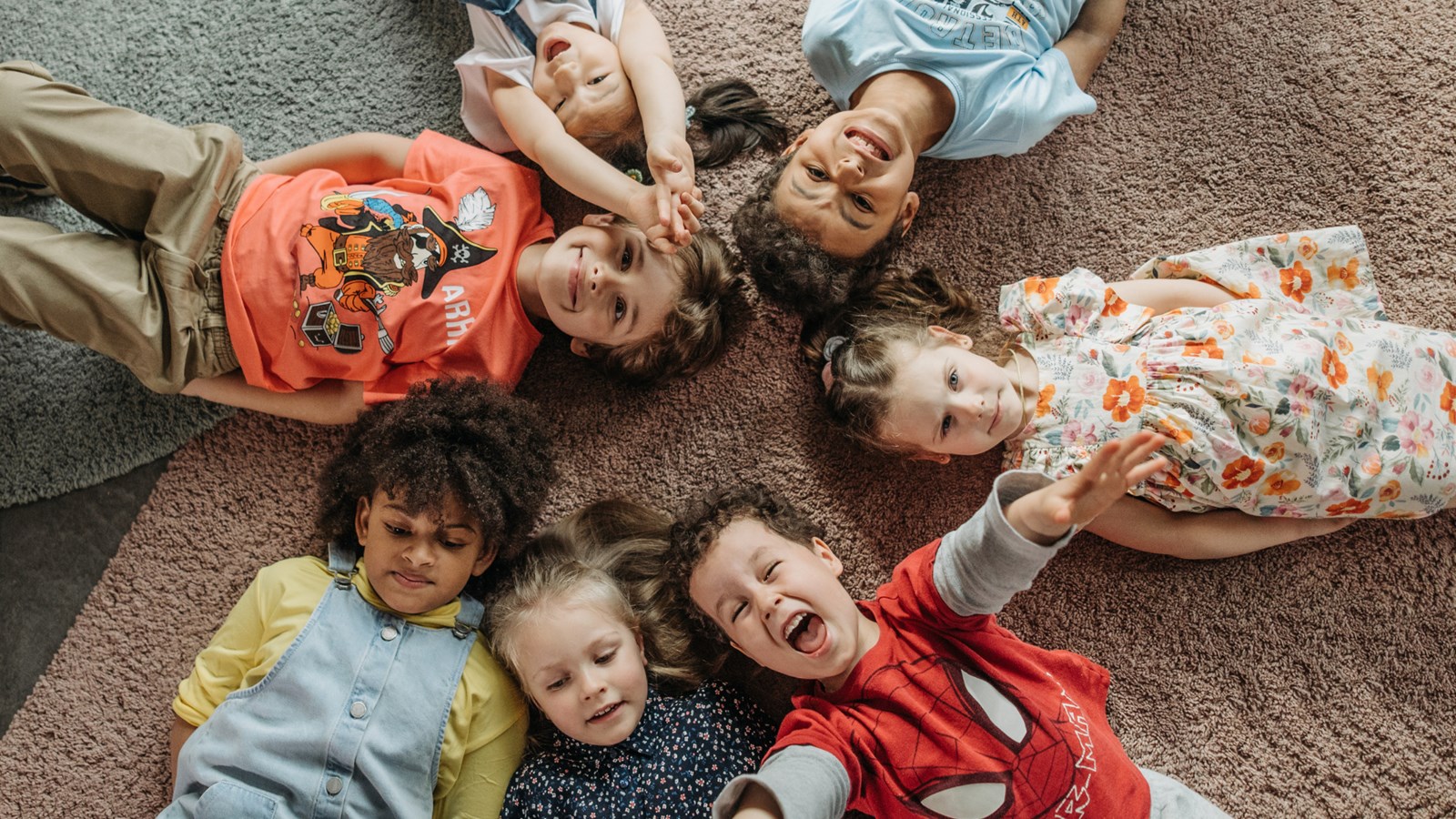 Une grande marche pour les tout-petits
