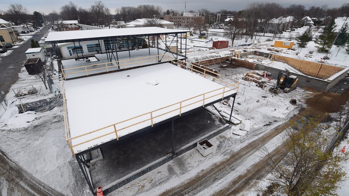Les travaux du Complexe aquatique de L'ïle-Perrot vont bon train