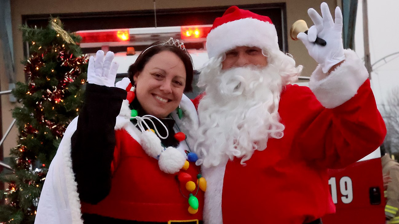 Retour en images: un succès pour le Défilé de Noël et des pompiers de Saint-Clet