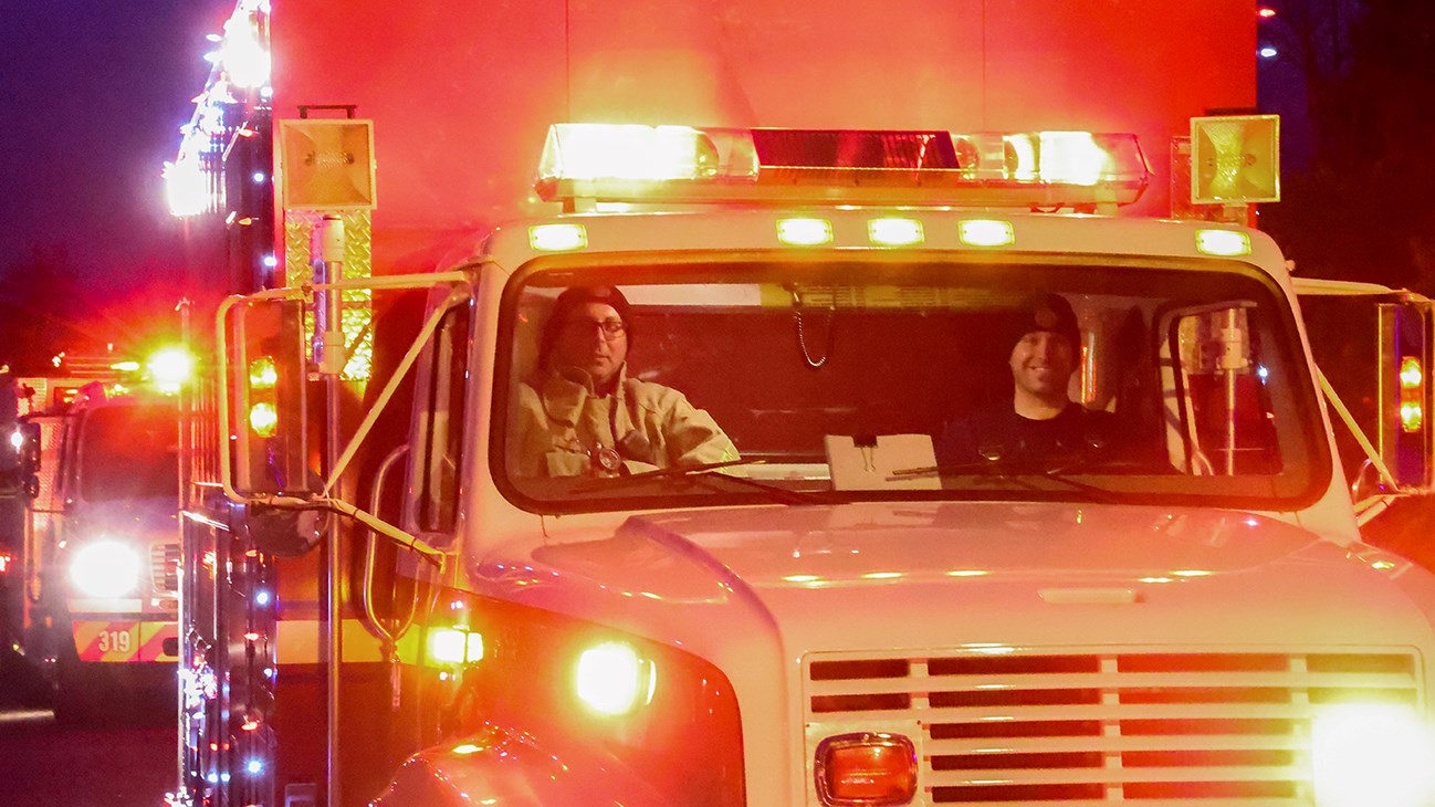Retour en images: un succès pour le Défilé de Noël et des pompiers de Saint-Clet