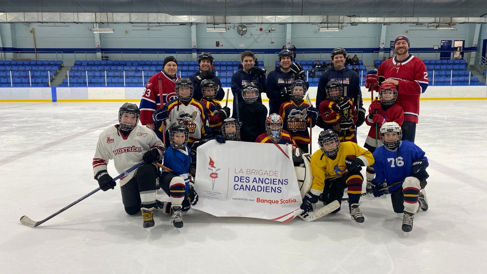 Deux anciens Canadiens en visite au Centre sportif Soulanges