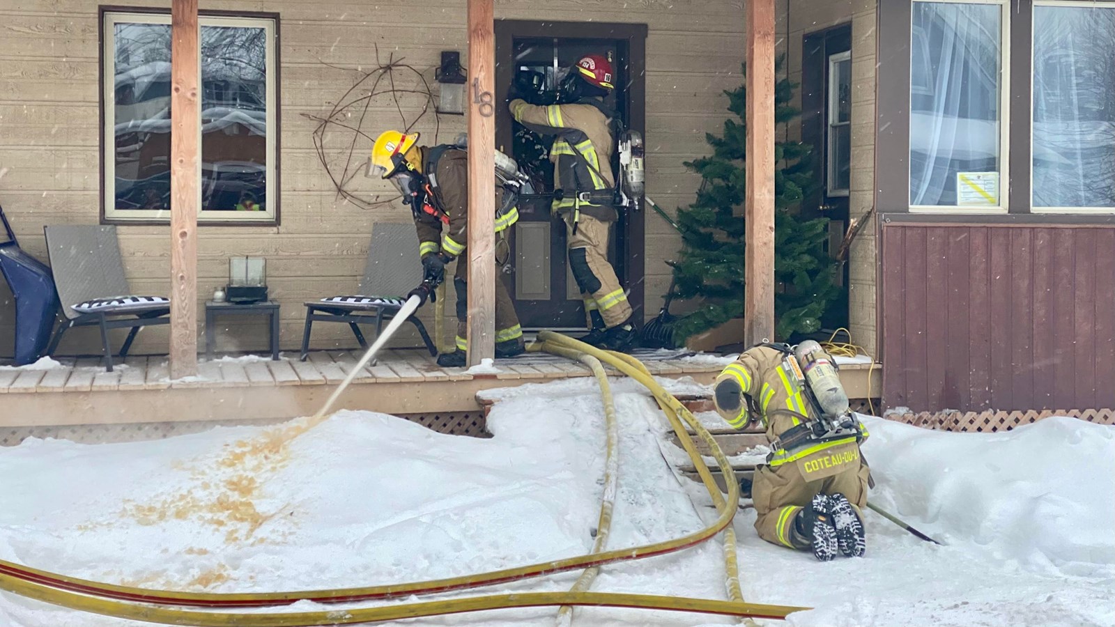 Les pompiers de Salaberry-de-Valleyfield interviennent à Les Coteaux 