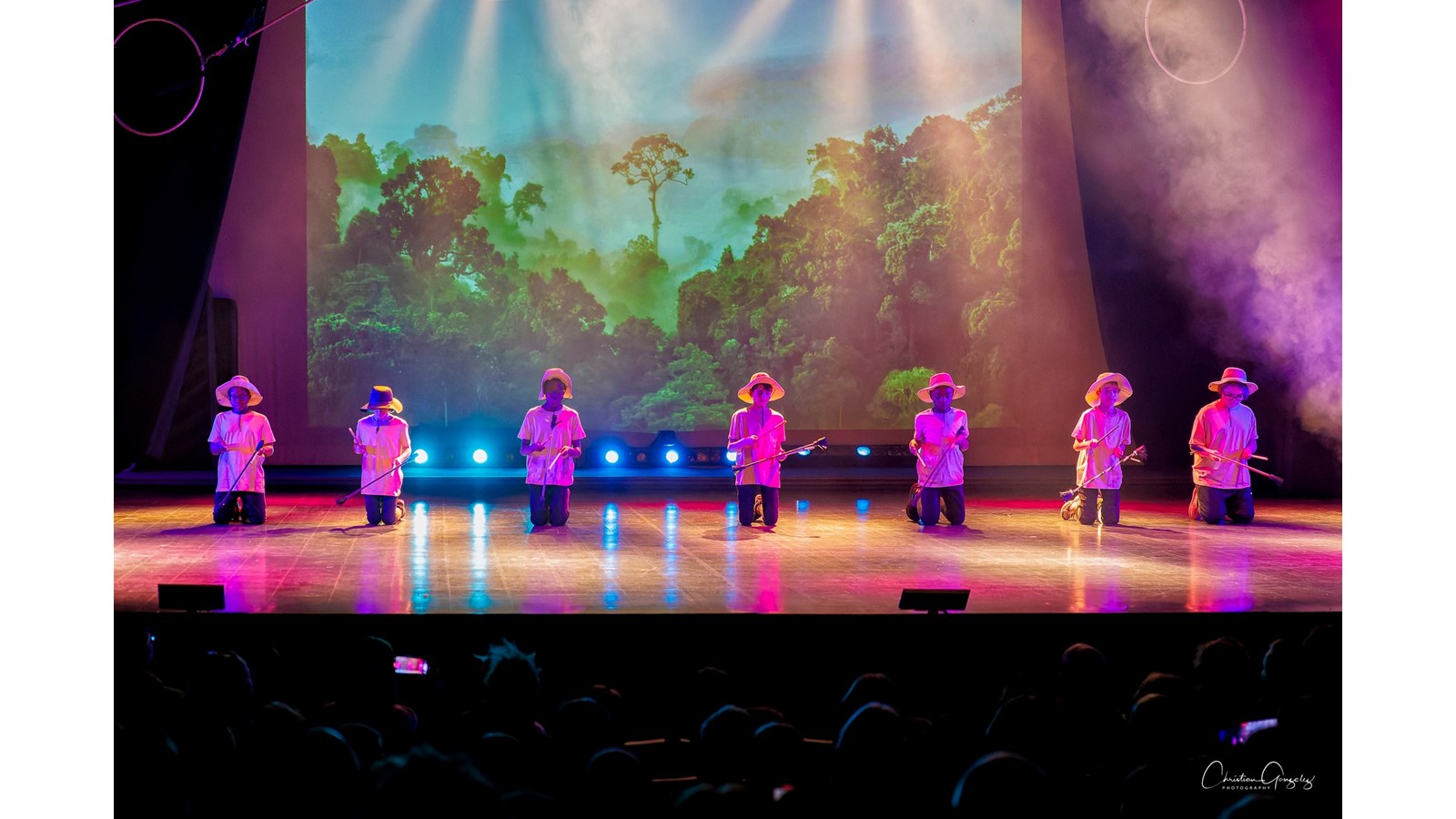 Un spectacle de cirque spatial pour les élèves de l'école Brind'Amour