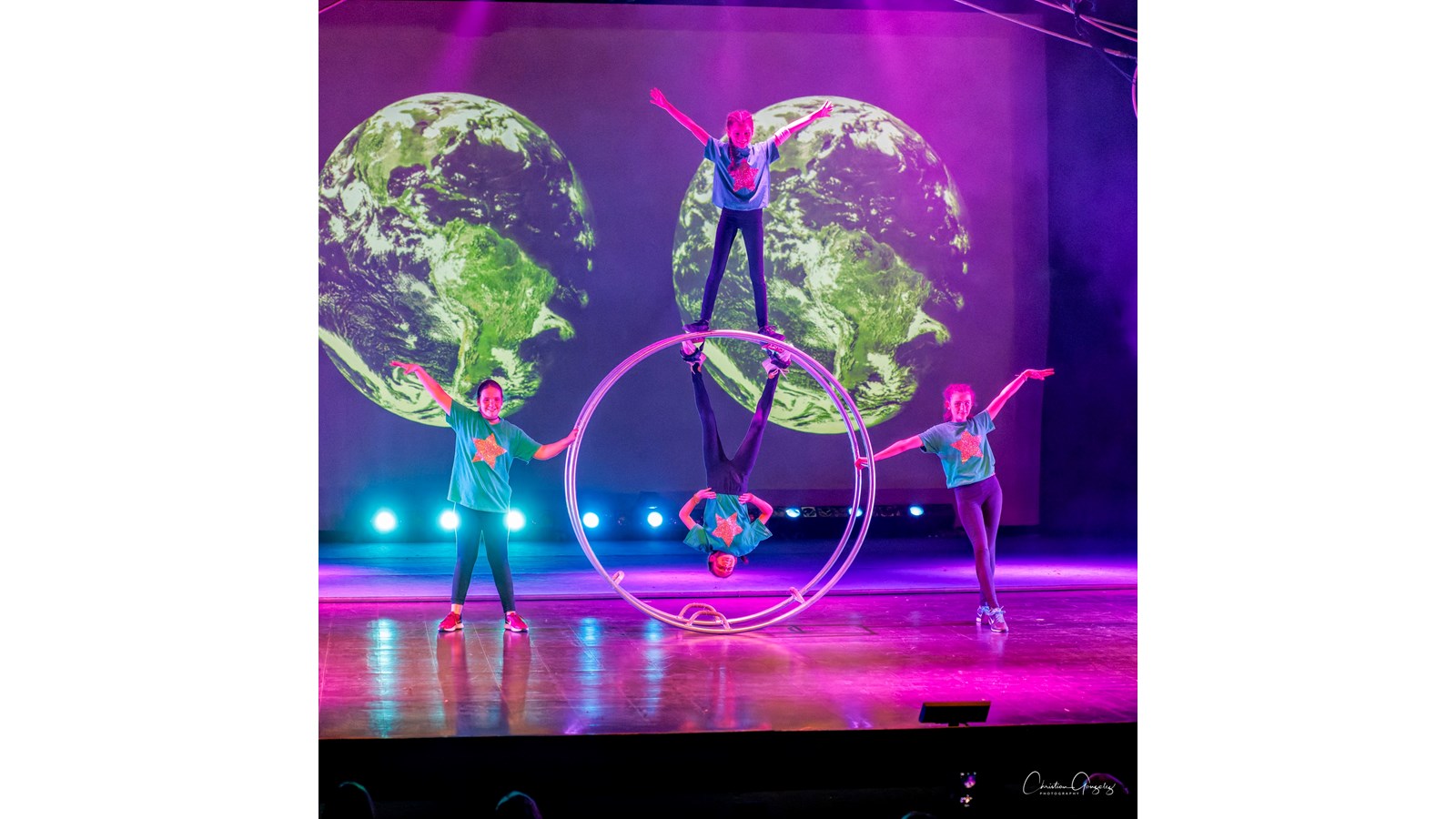Un spectacle de cirque spatial pour les élèves de l'école Brind'Amour